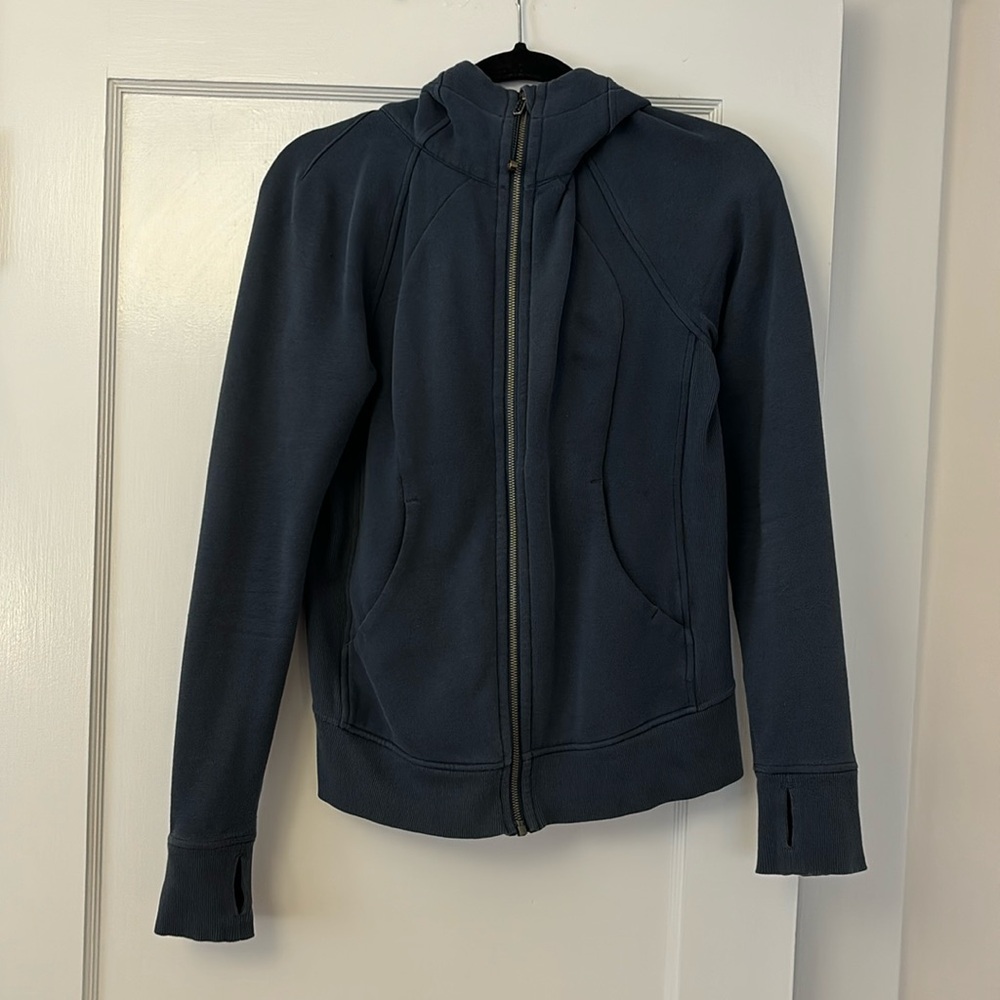 Lululemon scuba hoodie size 6
